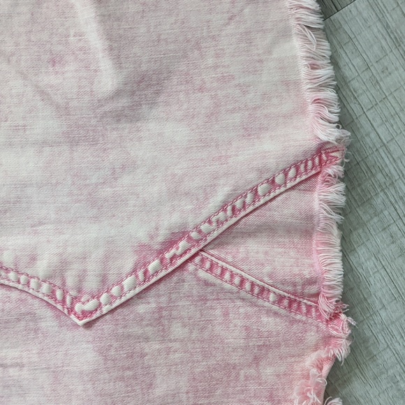 Acid Wash Pink Denim Jean Skirt Junior Women Size 17 Frayed Hem - Picture 3 of 5